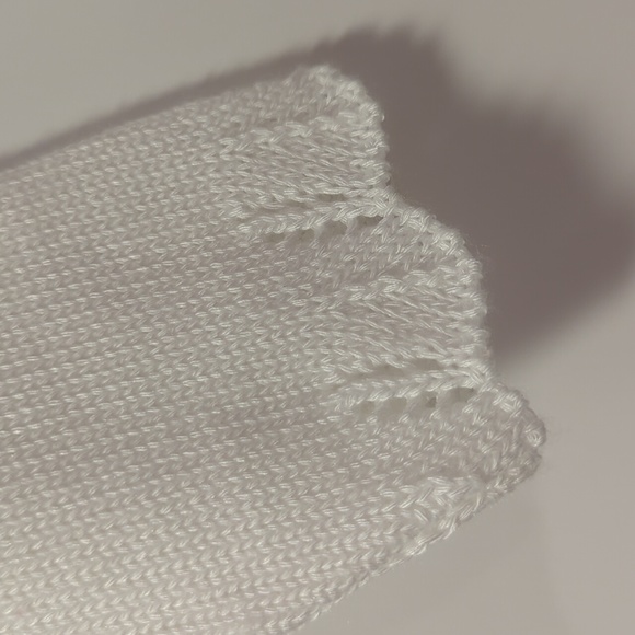 Julius Berger Infant Girls 18M White Scalloped Edge Bolero Sweater Long Sleeve - Picture 6 of 7